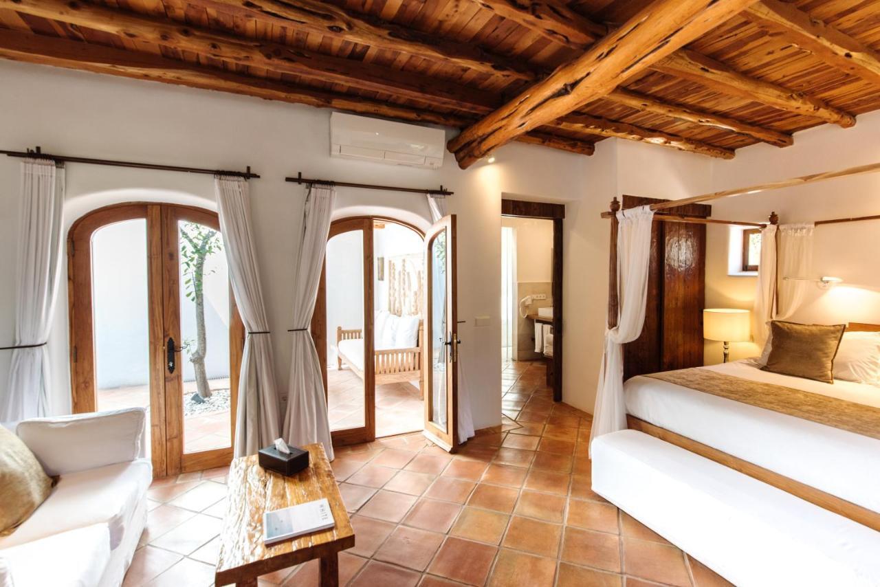 Agroturismo Atzaro Santa Eularia des Riu Exterior photo